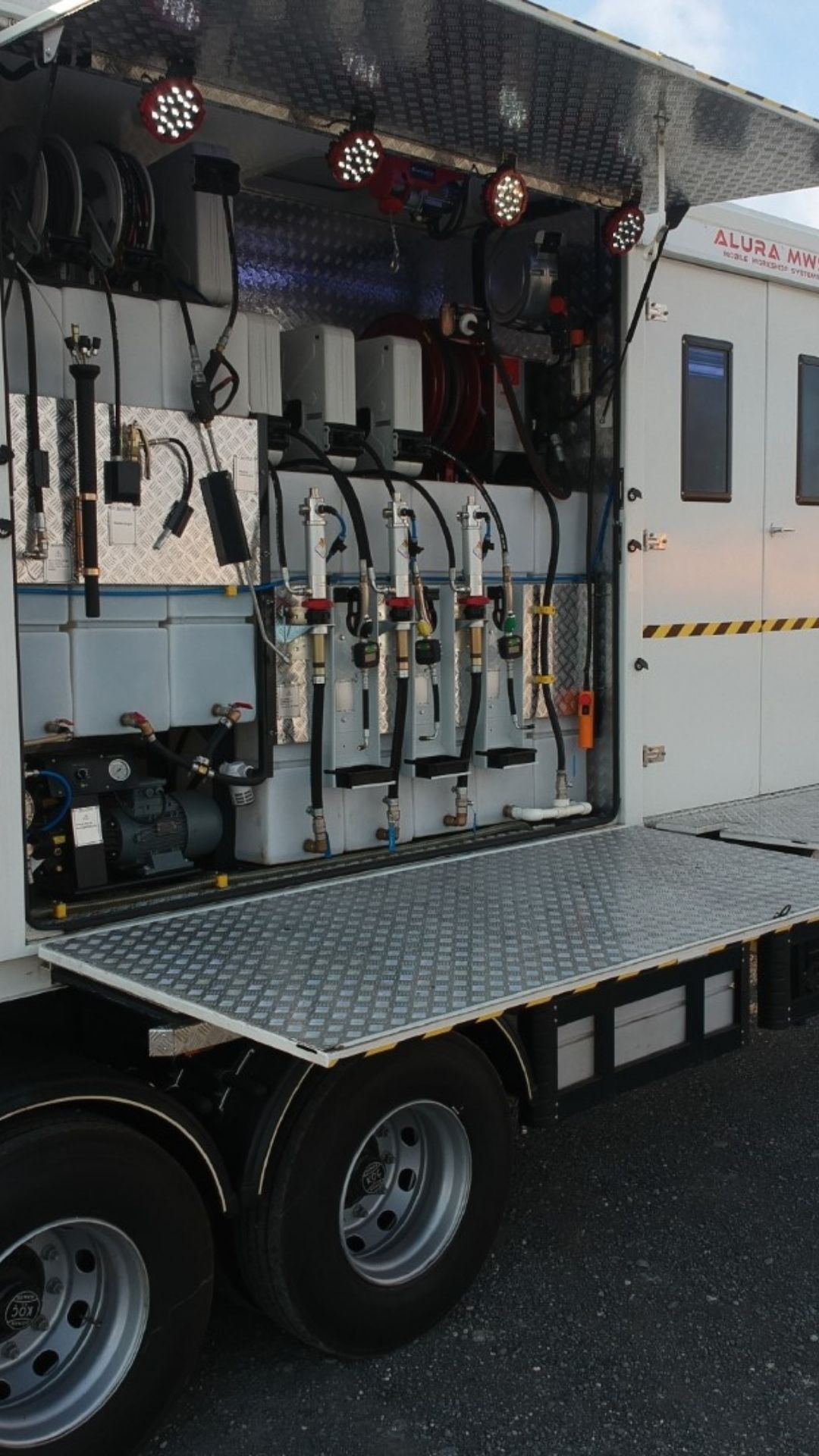 Mobile Workshop Semi Trailers