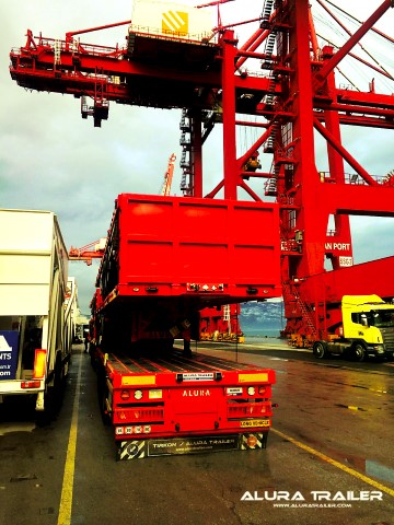 Alura Extendable Trailer at Port