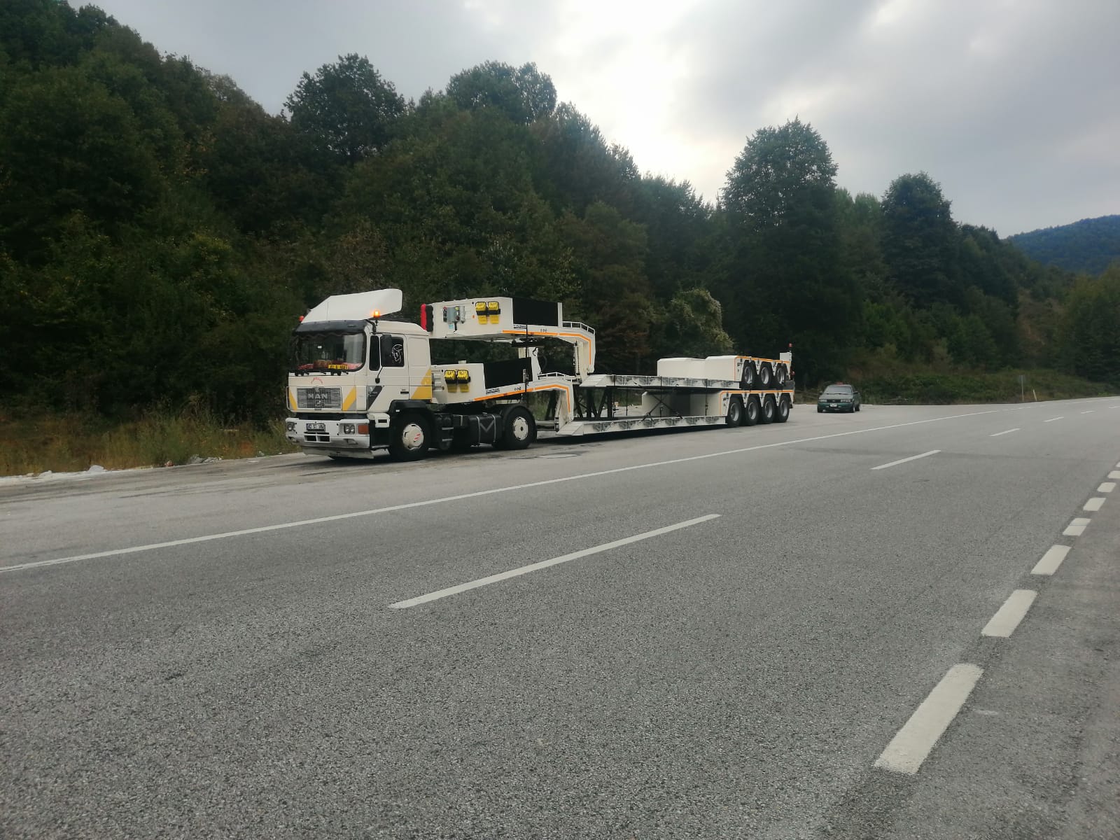 Hydraulic_shipment Gallery | Alura Trailer