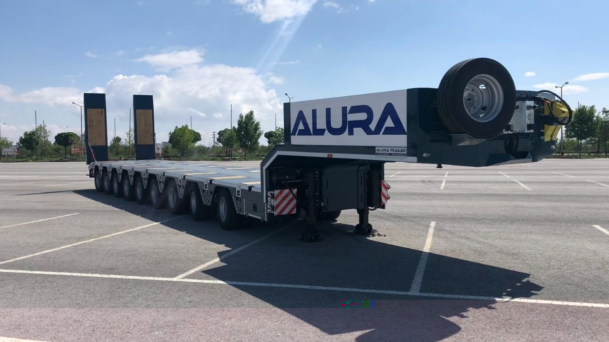 Lowbed trailer axle configuration comparison