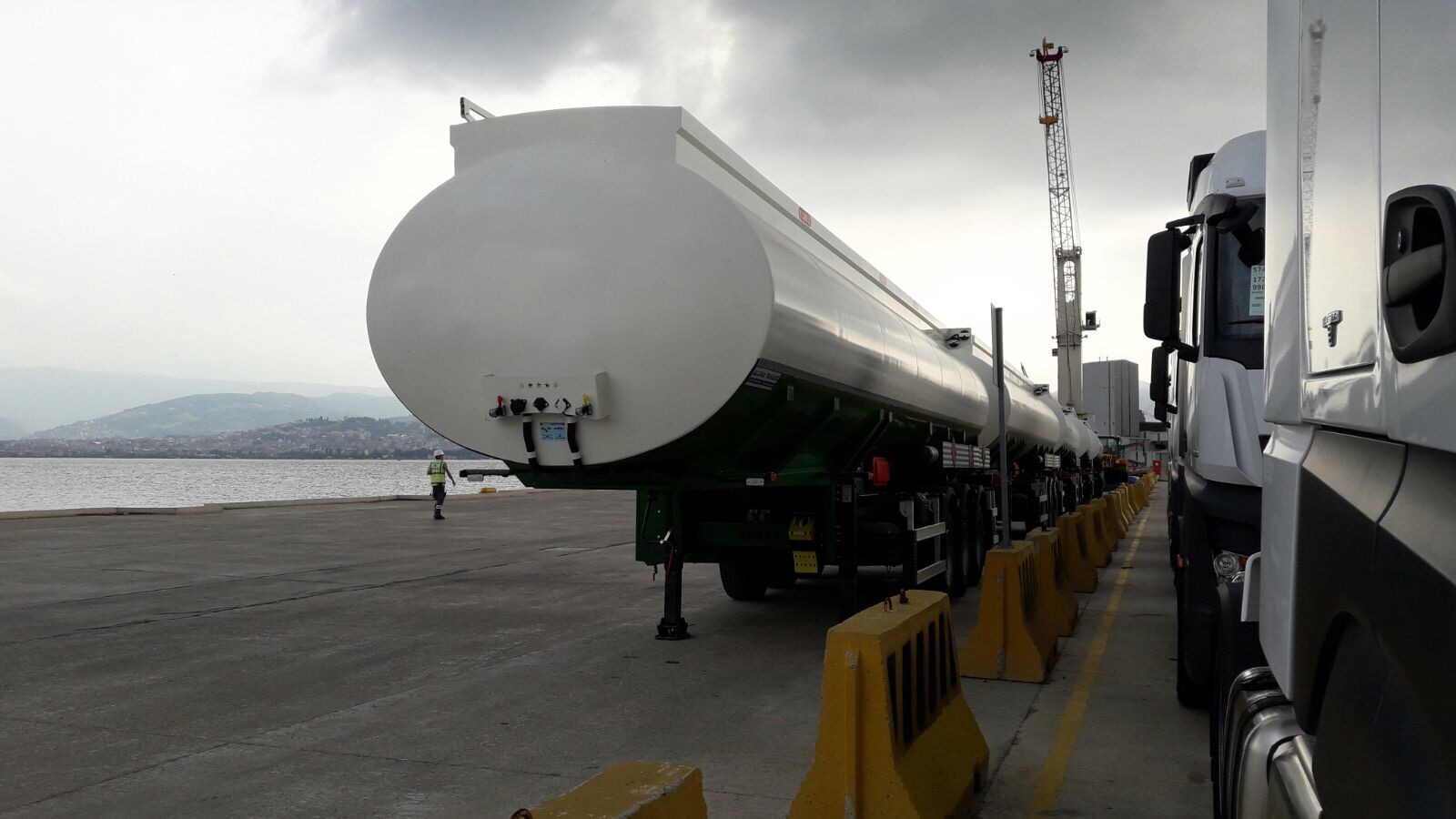 Tankers-port-kuba Gallery | Alura Trailer